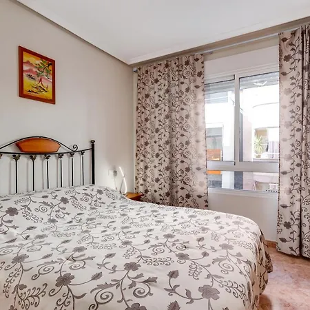 Apartaments Amalia On The Beach Torrevieja Exterior photo